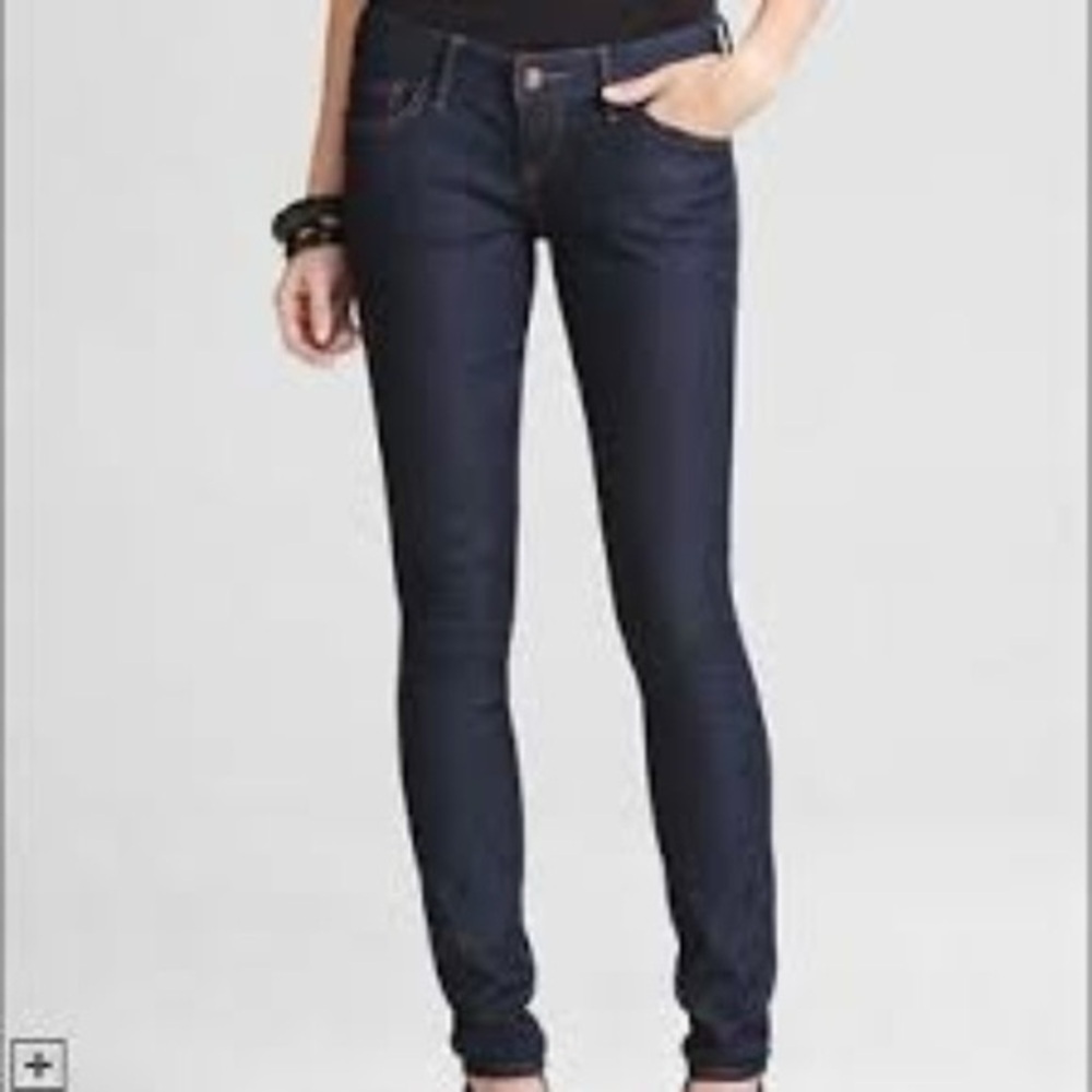 NWT Express Zelda Skinny Barely Boot Low Rise Dark Wash Jeans. Size 4S